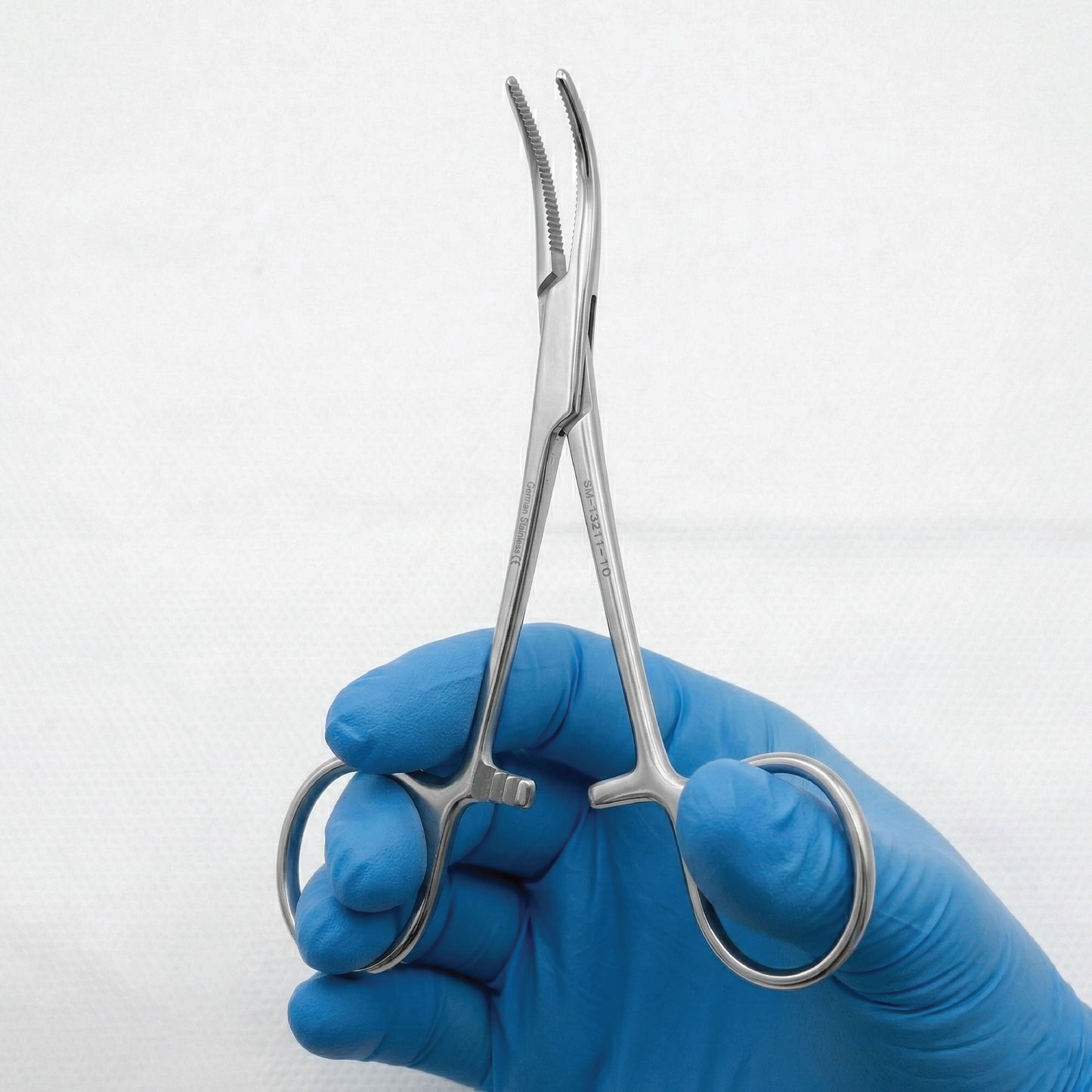 Hartmann Hemostatic Forceps Curved 10cm – Artery Clamp